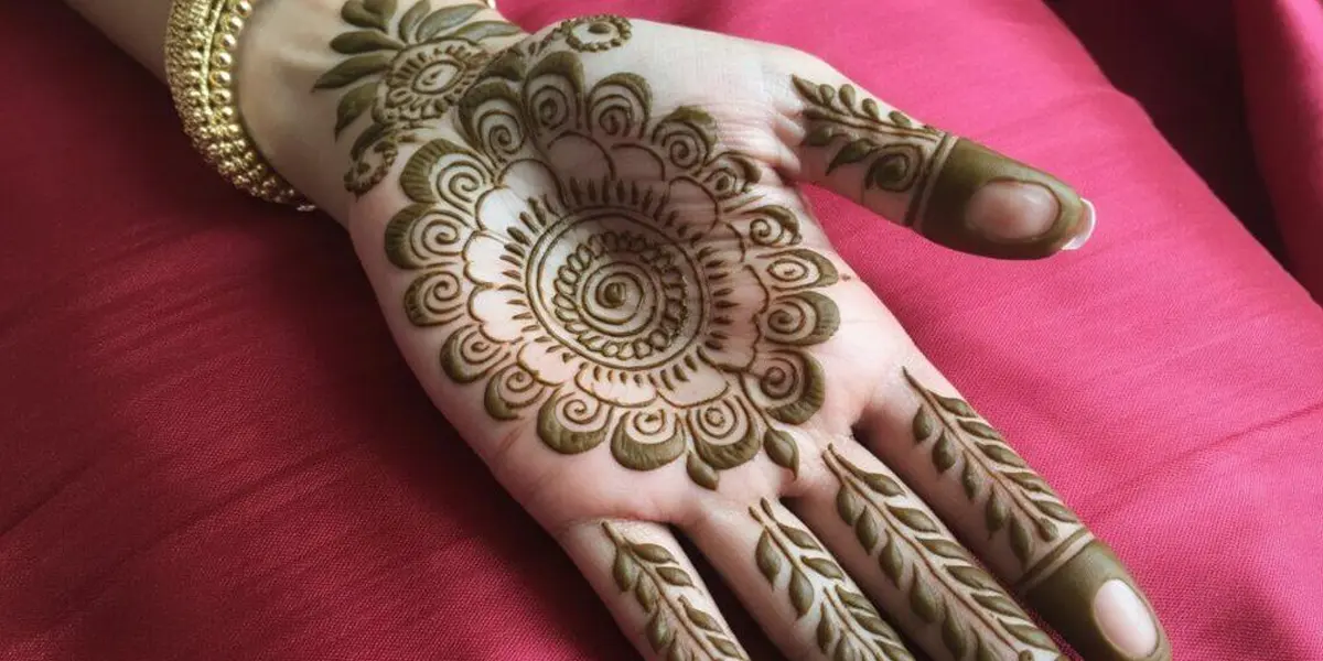 Amazing Hand Mehandi